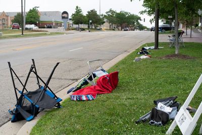 Terrifying video of Highland Park shooting captures panic as gunman opens fire on July 4 parade
