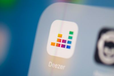 French music streamer Deezer flops at stock market debut