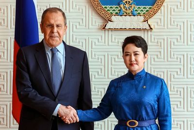 Russia foreign minister visits Mongolia in drive for support