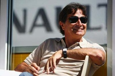 Who is Nelson Piquet and what has he said about Lewis Hamilton?