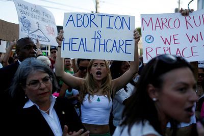 Abortion bans in Florida, Mississippi allowed to take effect