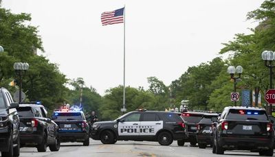 Lightfoot, Kelly tout gun safety legislation, though admit it may not have prevented Highland Park parade massacre