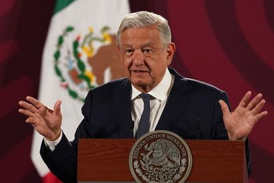 Mexico leader to end daylight saving, keep "God's clock"
