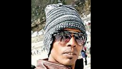 Kolkata: 35-year-old dies of electrocution in bid to flee blaze