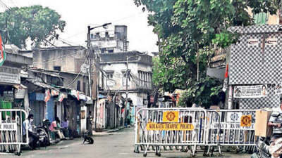 Mobile ban for junior cops on duty at West Bengal CM Mamata Banerjee's home, office