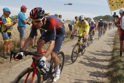 Tour de France stage 5 LIVE result: Tadej Pogacar takes time from rivals as Simon Clarke wins stage