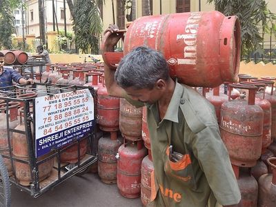 LPG price hiked by Rs 50; rates up by Rs 244 in one year