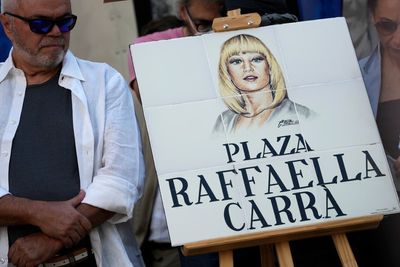 Italian singer Raffaella Carrà honored with square in Madrid