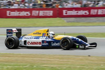 Vettel "felt like a 5-year-old again" driving Mansell’s 1992 Williams F1 car