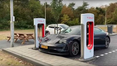 Tesla's Non-Tesla Supercharger Pilot Program To Open In US In 2022