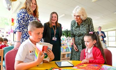 Children’s authors and Duchess of Cornwall unveil school library in Wales