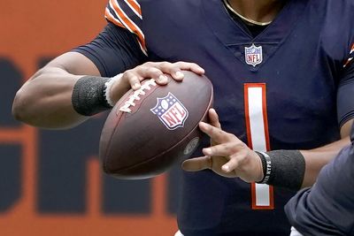 One player to watch at each offensive position group heading into Bears training camp