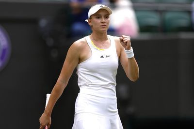 Elena Rybakina beats Ajla Tomljanovic to reach Wimbledon semi-finals