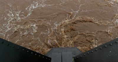 Flood updates: Wollombi Brook begins to fall, but threat of moderate flooding still ongoing