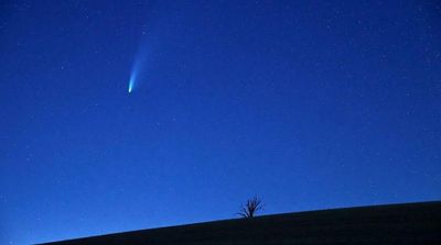 Meteor Flashes across Sky over Wellington, New Zealand