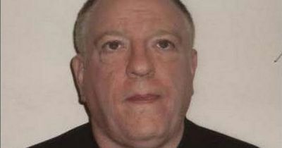 Notorious Paisley criminal serving 22 life sentences in England wants to come home