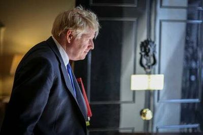 Boris Johnson to resign as Tory leader but remain as prime minister till autumn