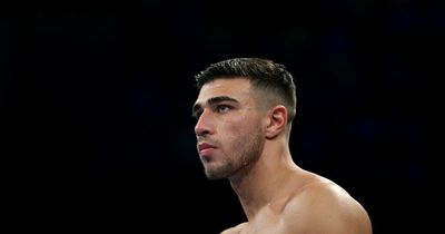 Tommy Fury told to hold 'moment of silence' after Jake Paul fight decision