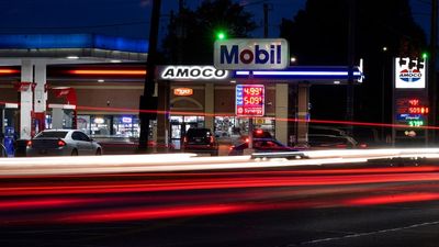 Gas prices 'double-edged sword' hurts drivers, helps climate