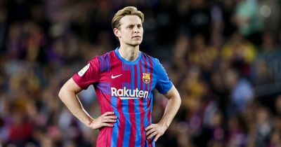 Frenkie de Jong price tag revealed as Chelsea hijack dream Man United transfer with clever trick