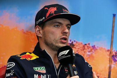 Verstappen: ‘Nice at 37 Hamilton can learn how to hit an apex’