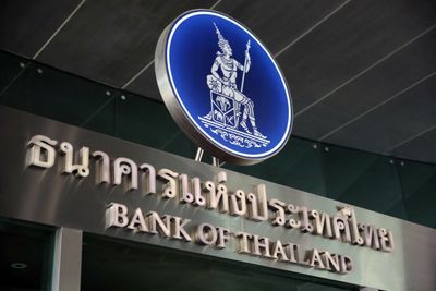 Central bank to let baht move with market forces