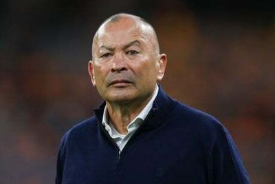 Lawrence Dallaglio column: Eddie Jones has twisted when he should have stuck... it’s all a bit erratic