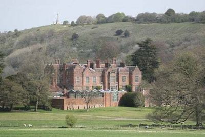 Planned PM wedding party being moved from Chequers following backlash