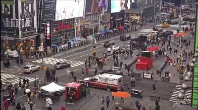 New Traffic Device Leaves Hong Kong Pedestrians Red in the Face