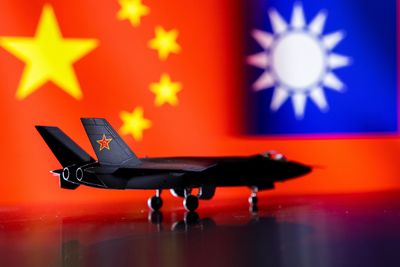 Taiwan says Chinese fighters crossed median line of Taiwan Strait
