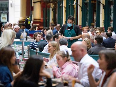 UK Covid cases soar with 2.7 million people infected last week