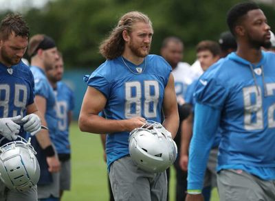 Jared Goff working out with several Lions receivers before training camp