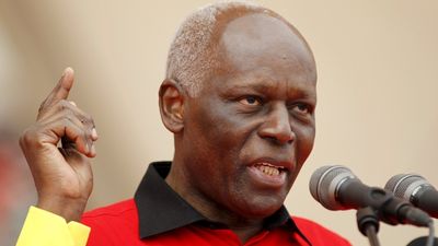 José dos Santos, who led Marxist Angola to crony capitalism, dies