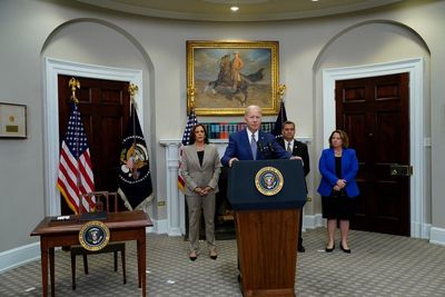 Biden decries ‘extreme Republicans’ as he signs order protecting abortion rights