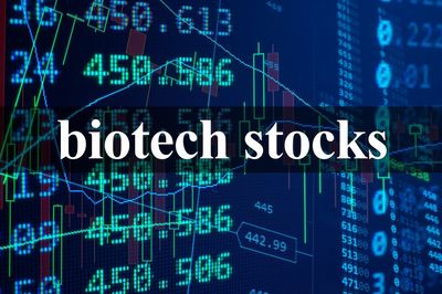 2 Biotech Stocks Crushing It During the Market Crash