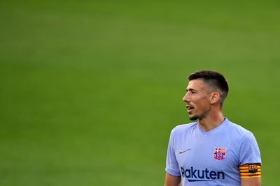 Tottenham sign France defender Lenglet on loan from Barcelona