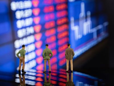Dow Rises 75 Points; Kura Sushi USA Shares Spike Higher