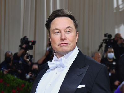 Elon Musk says he won't buy Twitter