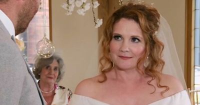 Corrie's Fiz savagely dumps Phill moments after marrying him and reunites with Tyrone