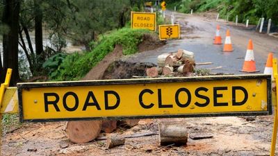 Kangaroo Valley picks up the pieces after roads closed following yet another natural disaster