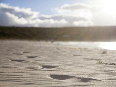 WA beaches yield earth's secrets
