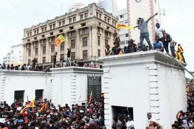 Sri Lanka: Prime minister and president resign after protesters spark chaos in capital