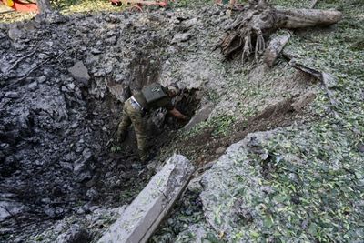 'Relentless' Russian shelling pounds east Ukraine