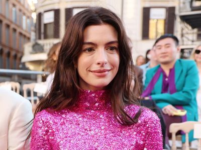 Anne Hathaway praised for ‘Barbie’ pink look at Valentino Couture show