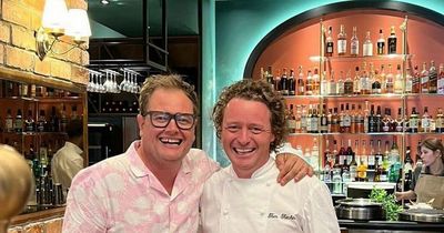 Comedian Alan Carr spotted eating out at popular Edinburgh restaurant ahead of shows in city