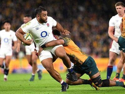 England beat Wallabies, level Test series