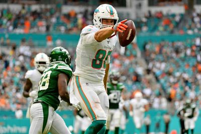 Report: Dolphins, Mike Gesicki ‘not really engaged in contract negotiations’
