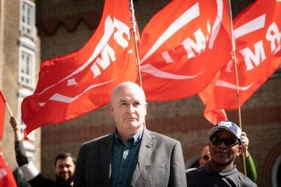 RMT’s Mick Lynch slams politicians’ ‘prattle’ over rail workers’ pay