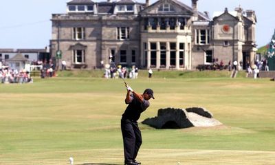 Woods returns to St Andrews hoping to rekindle magic at home of golf