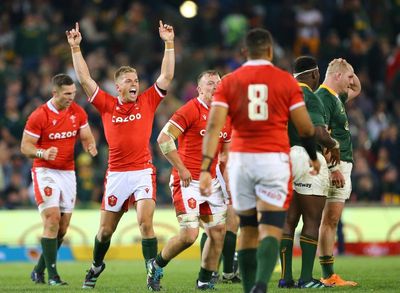 Late drama sees Wales claim historic first victory over Springboks on South African soil